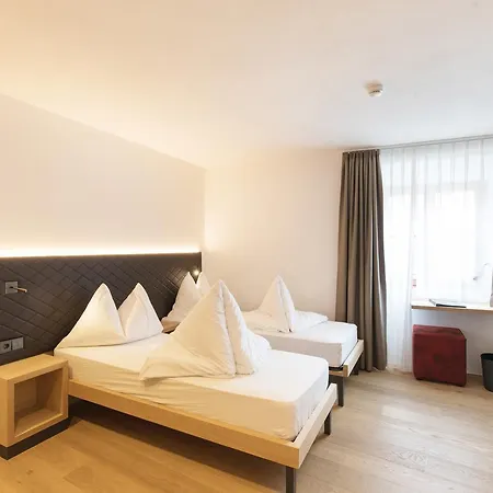 Belvenu Boutique Hotel-3
